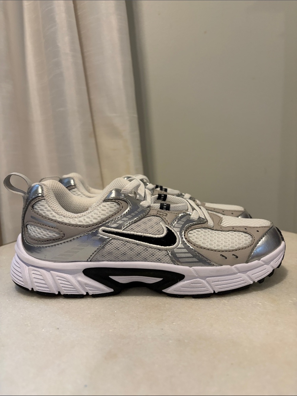 Nike Kids Silver, White & Black Athletic Sneakers